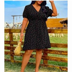 Women’s Large Plus V Neck, Ruffle Hem, Short Sleeve, Black with red hearts